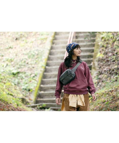 COLEMAN(コールマン)の「ウォーカーポーチ(ヘリンボーン・バターナッツ・アイスホワイト)(ボディバッグ/ウエストポーチ・レディース・グレー系その他/ホワイト系その他/ブラウン系その他・2L)」の11枚目の写真