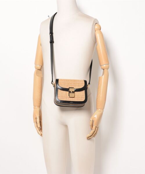 ☆送料関税込☆A.P.C. sac grace mini ショルダーバッグ☆超人気 A.P.C.（アーペーセー）の「SAC GRACE MINI 23PE（ショルダー