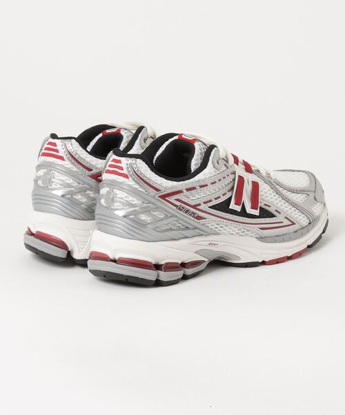 NEW BALANCE（ニューバランス）の「New Balance 1906R M1906REA（スニーカー・レディース・レッド・25cm/24cm/23.5cm）」の2枚目の写真