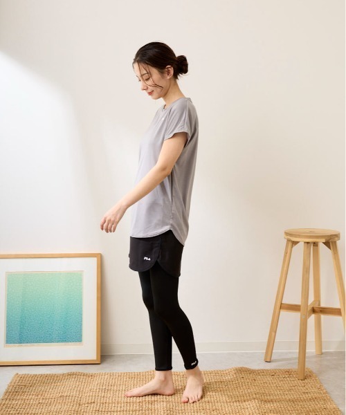 FILA（フィラ）の「【FILA/フィラ】レディース水陸両用フィットネスウェア3点セット　セット水着  ヨガウェア ピラティス トレーニングウェア（水着・レディース・グレー/ブラック/ホワイト・LARGE/XXXX-LARGE/XXX-LARGE/XX-LARGE/SMALL/MEDIUM/X-LARGE）」の10枚目の写真