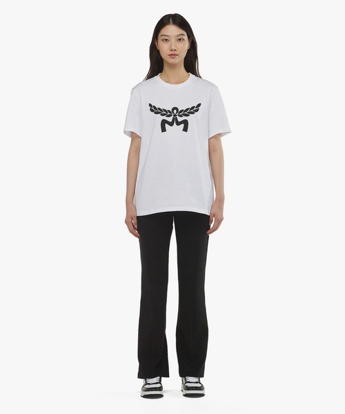 MCM(エムシーエム)の「ローレル ロゴ プリント Tシャツ - オーガニック コットン(Tシャツ/カットソー・メンズ・ブラウン/ホワイト/ブラック・X-LARGE/LARGE/MEDIUM/SMALL)」の13枚目の写真