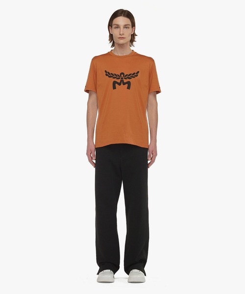 MCM(エムシーエム)の「ローレル ロゴ プリント Tシャツ - オーガニック コットン(Tシャツ/カットソー・メンズ・ブラウン/ホワイト/ブラック・X-LARGE/LARGE/MEDIUM/SMALL)」の10枚目の写真