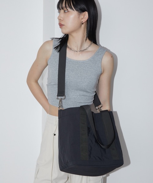 Aunt Marie's（アントマリーズ）の「マルチウェイマザーズバッグ/ショルダーポーチ付き（マザーズバッグ・レディース・ブラック/アイボリー/ブルー・FREE）」の2枚目の写真