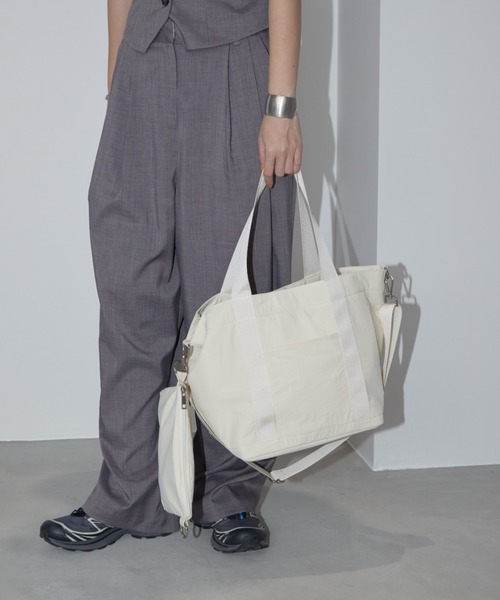 Aunt Marie's（アントマリーズ）の「マルチウェイマザーズバッグ/ショルダーポーチ付き（マザーズバッグ・レディース・ブラック/アイボリー/ブルー・FREE）」の15枚目の写真