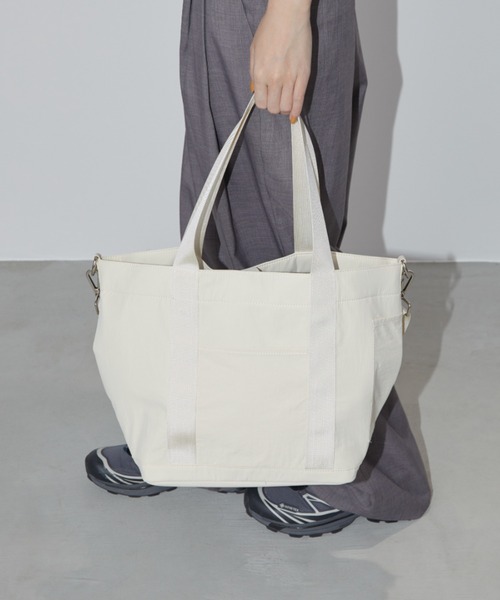 Aunt Marie's（アントマリーズ）の「マルチウェイマザーズバッグ/ショルダーポーチ付き（マザーズバッグ・レディース・ブラック/アイボリー/ブルー・FREE）」の4枚目の写真