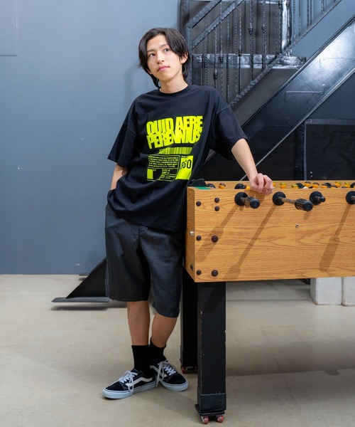 GLAZOS(グラソス)の「【大人向けサイズあり】【STREET】【防汚加工】アソートリフレクタープリント半袖Tシャツ(Tシャツ/カットソー・キッズ・ホワイト/ブラック/キナリ/チャコールグレー・170cm/160cm/150cm/140cm)」の5枚目の写真