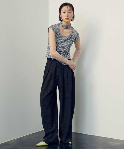 uyu.（ウユ）の「Drawstring Striped Wide Pants / ドロストストライプワイドパンツ【uyu./ウユ】（スラックス・レディース・ブラック/グレー・M/S）」の8枚目の写真