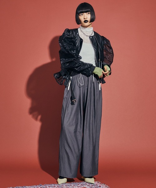 uyu.（ウユ）の「Drawstring Striped Wide Pants / ドロストストライプワイドパンツ【uyu./ウユ】（スラックス・レディース・ブラック/グレー・M/S）」の19枚目の写真