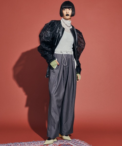 uyu.（ウユ）の「Drawstring Striped Wide Pants / ドロストストライプワイドパンツ【uyu./ウユ】（スラックス・レディース・ブラック/グレー・M/S）」の20枚目の写真