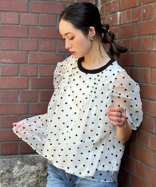 deux amour（ドゥーザムール）の「フロッキードットトップス（チューブトップ・レディース・ホワイト/ブラック/グレー・FREE）」の5枚目の写真