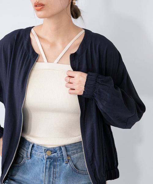 URBAN RESEARCH Sonny Label(アーバンリサーチサニーレーベル)の「カップ付きマルチウェイニットキャミソール(キャミソール・レディース・ネイビー/ホワイト系その他/オフホワイト・FREE)」の1枚目の写真