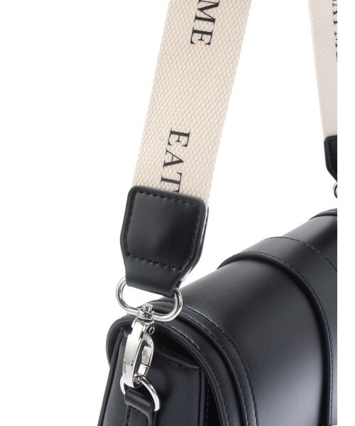 EATME（イートミー）の「ベルテッドフラップバッグ（ショルダーバッグ・レディース・ピンク/ブラック・FREE）」の3枚目の写真