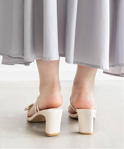 RANDA(ランダ)の「ビジュー×ギャザー ミュールサンダル(サンダル・レディース・ピンクゴールド/アイボリー/ブラック・L/M/S/LL)」の18枚目の写真