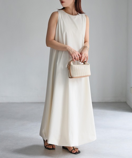 Riberry（リベリー）の「クルーネックアメスリバルーンワンピース（ワンピース・レディース・ブラック/ホワイト・FREE）」の11枚目の写真