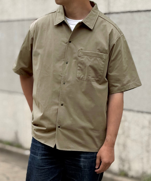 ikka(イッカ)の「【吸水速乾】GOKU楽AIRレギュラーシャツ(シャツ/ブラウス・メンズ・ブラック/オリーブ/ネイビー/ベージュ・S/M/L/XL)」の1枚目の写真