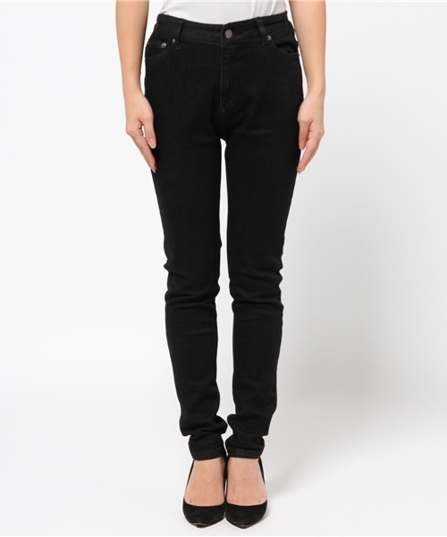 PUNYUS（プニュズ）の「デニムスキニーパンツ（デニムパンツ・レディース・ダークインディゴブルー/インディゴブルー/ブラック/ブラック系その他/ライトインディゴブルー・2/3/1/4）」の16枚目の写真