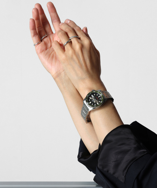 JOURNAL STANDARD（ジャーナルスタンダード）の「Web限定 SEIKO 5SPORTS Exclusive JOURNAL STANDARD unisex（アナログ腕時計・レディース・シルバー・FREE）」の4枚目の写真