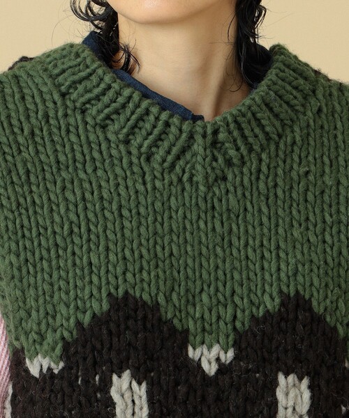 BEAMS BOY(ビームスボーイ)の「maturely / バルキー ベスト(ベスト・レディース・オリーブ/ネイビー・ONE SIZE)」の12枚目の写真