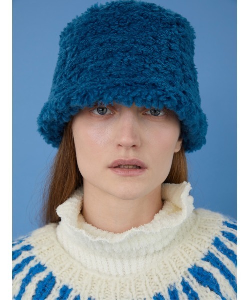 AWESOME NEEDS(オーサムニーズ)の「FUR LAMPSHADE HAT SNOW(ハット・レディース・グレー/ブルー・FREE)」の2枚目の写真