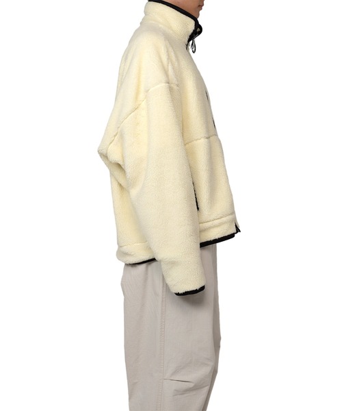 Maison MIHARA YASUHIRO(メゾンミハラヤスヒロ)の「Wide Back Boa Jacket(その他アウター・メンズ・ブラック/ホワイト・48/46/44)」の7枚目の写真