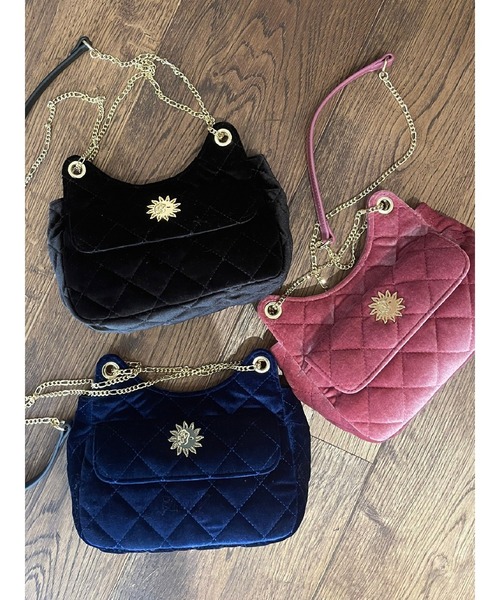 EVRIS（エヴリス）の「キルティングポケットショルダーBAG（ショルダーバッグ・レディース・ブルー/ブラック/ピンク・FREE）」の2枚目の写真