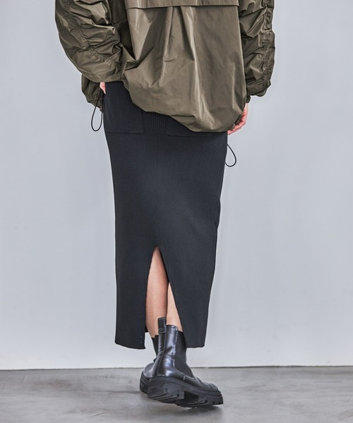 HEREIAM（ヘレイアム）の「【HEREIAM】スポーティーリブスカート2.0（スカート・レディース・グレー/ブラック/レッド/ダークブラウン/セージグリーン・MEDIUM/SMALL）」の22枚目の写真