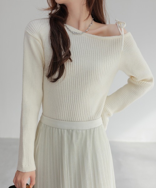 セール】リボンオフショルダー長袖ニット（ニット/セーター）｜SHIENAS