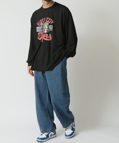 ARCADE(アーケード)の「タイガーカレッジロゴ プリント ロングスリーブ Tシャツ(Tシャツ/カットソー・メンズ・ホワイト/ブラック・FREE)」の7枚目の写真