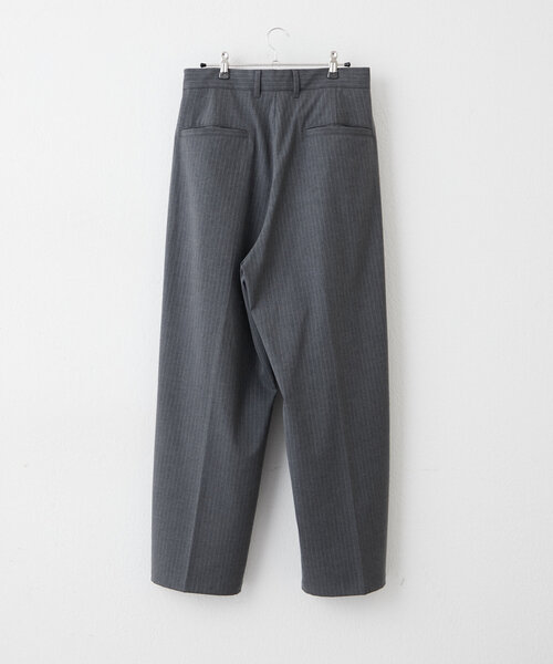 WHIMSIC(ウィムジック)の「【UNISEX/2サイズ展開/SETUP対応】ピンストライプスラックス(その他パンツ・レディース・チャコールグレー/ネイビー・2/1)」の4枚目の写真