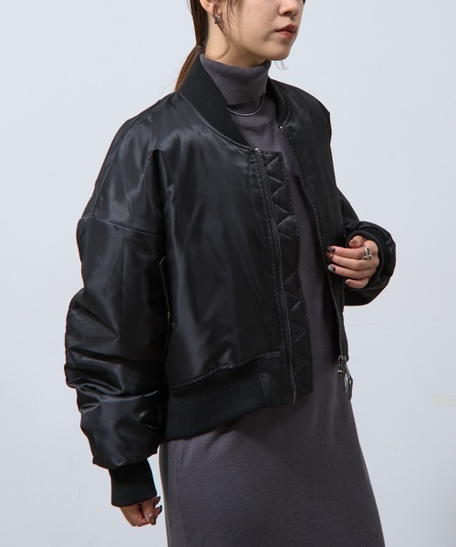 COLONY 2139（コロニートゥーワンスリーナイン）の「ダブルZIPクロップド中綿MA-1（MA-1・レディース・ブラック/カーキ・FREE）」の8枚目の写真