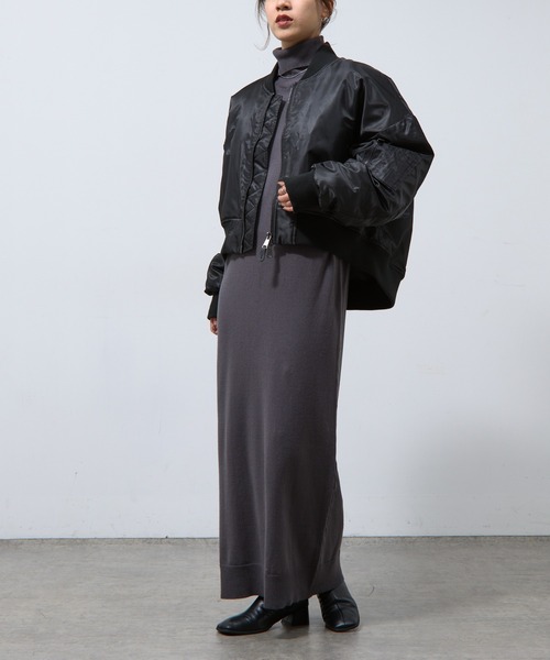 COLONY 2139（コロニートゥーワンスリーナイン）の「ダブルZIPクロップド中綿MA-1（MA-1・レディース・ブラック/カーキ・FREE）」の12枚目の写真