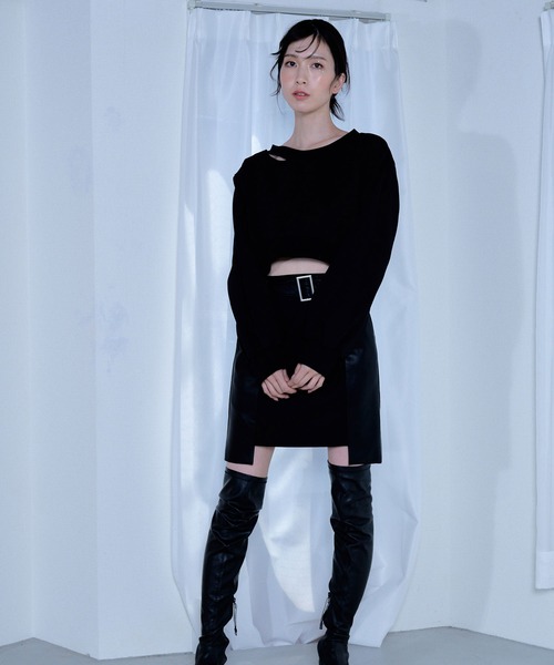 Nora Lily elle(ノラリリーエル)の「【Nora Lily】「elle」Slash Short SWEAT(スウェット・レディース・アッシュグレー/ブラック/レッド・FREE)」の17枚目の写真