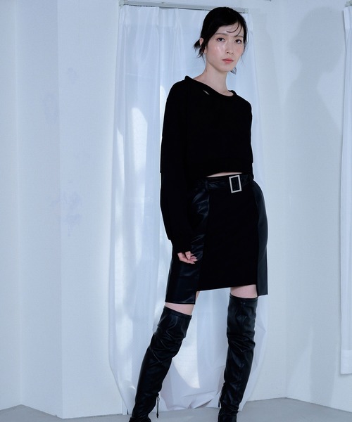 Nora Lily elle(ノラリリーエル)の「【Nora Lily】「elle」Slash Short SWEAT(スウェット・レディース・アッシュグレー/ブラック/レッド・FREE)」の14枚目の写真