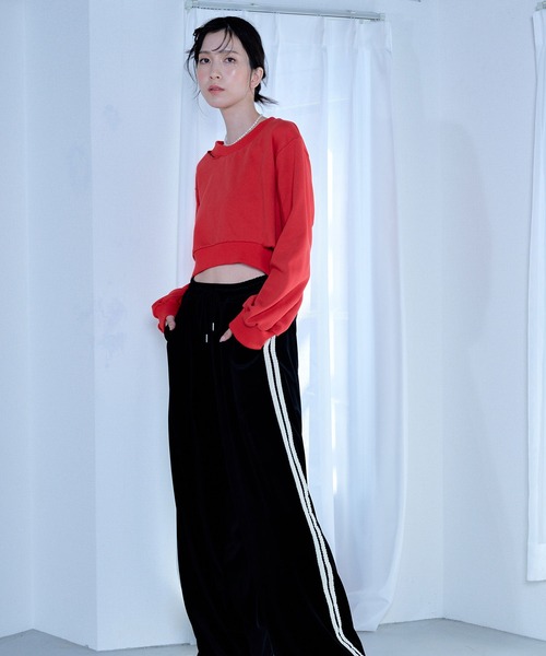Nora Lily elle(ノラリリーエル)の「【Nora Lily】「elle」Slash Short SWEAT(スウェット・レディース・アッシュグレー/ブラック/レッド・FREE)」の18枚目の写真