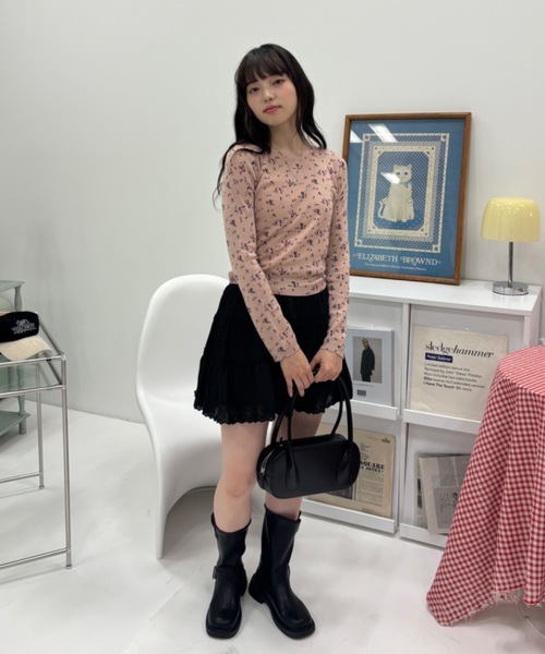 フラワーパターン✭ゆったりトップス★春夏シンプルお出かけデート✭オシャレ 小花柄ロングスリーブニットトップス / small floral pattern