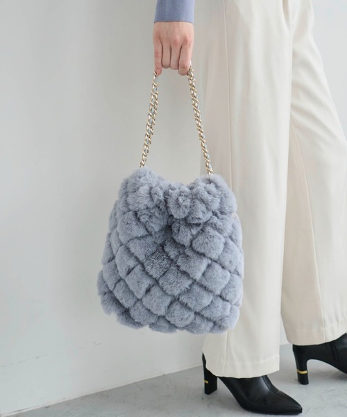 NOELA(ノエラ)の「キルティングパターンバッグ(ショルダーバッグ・レディース・ブラック/ボルドー/ブルー・フリー)」の9枚目の写真