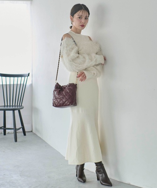 NOELA(ノエラ)の「キルティングパターンバッグ(ショルダーバッグ・レディース・ブラック/ボルドー/ブルー・フリー)」の14枚目の写真