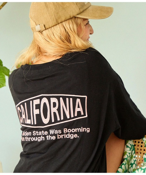 anap mimpi(アナップミンピ)の「CALIFORNIA ロゴラウンドヘム 長袖 ビッグ ロンT(Tシャツ/カットソー・レディース・ブラック/オフホワイト/ブラウン・FREE)」の14枚目の写真