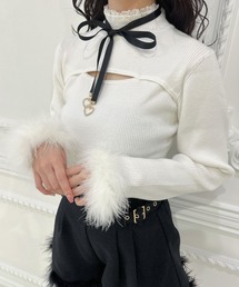 ファーカフスデコルテ開きニット