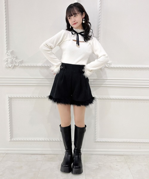 限定価額【0111-2】MissAdora ファーニットアンサンブル セール】ファーカフスデコルテ開きニット（ニット/セーター