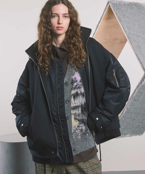MAISON SPECIAL（メゾンスペシャル）の「《UNISEX》Prime-Over Docking Stand Collar Blouson/プライムオーバードッキングスタンドカラーブルゾン【MAISON SPECIAL/メゾンスペシャル】（ミリタリージャケット・メンズ・カーキ/ブラック・2/1）」の5枚目の写真