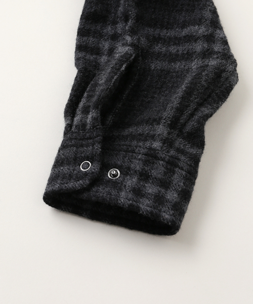 MOUNTAIN RESEARCH(マウンテンリサーチ)の「MOUNTAIN RESEARCH Coach Shirt(シャツ/ブラウス・メンズ・チャコールグレー・LARGE/MEDIUM)」の5枚目の写真