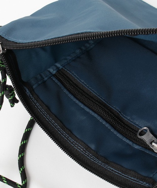 CONVERSE（コンバース）の「【CONVERSE】 PACKABLE Sacoche（ショルダーバッグ・レディース・パープル・FREE）」の4枚目の写真