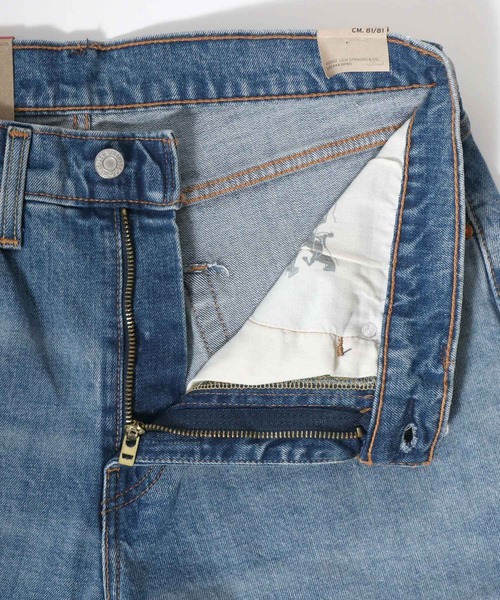 Levi's(リーバイス)の「Levi's/リーバイス 505 REGULAR/レギュラーフィット ジーンズ/ヴィンテージウォッシュ レギュラーストレート ストレッチ デニムパンツ(デニムパンツ・メンズ・ダークインディゴブルー/ライトインディゴブルー/インディゴブルー/ダークブルー/ライトブルー/ブルー・32inch/31inch/30inch/29inch/34inch/33inch/36inch/28inch)」の20枚目の写真