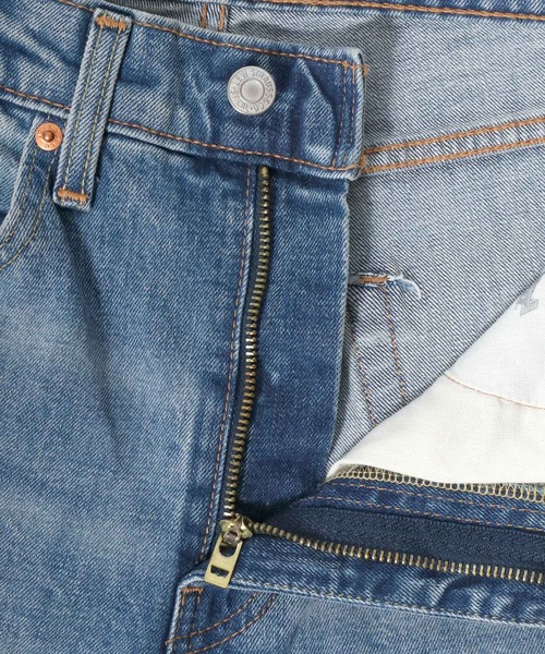 Levi's(リーバイス)の「Levi's/リーバイス 505 REGULAR/レギュラーフィット ジーンズ/ヴィンテージウォッシュ レギュラーストレート ストレッチ デニムパンツ(デニムパンツ・メンズ・ダークインディゴブルー/ライトインディゴブルー/インディゴブルー/ダークブルー/ライトブルー/ブルー・32inch/31inch/30inch/29inch/34inch/33inch/36inch/28inch)」の21枚目の写真