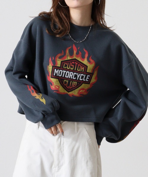 spiritoso(スピリトーゾ)の「spiritoso ロゴプリント裏起毛ショートトレーナー(スウェット・レディース・スミクロ/オートミール/ダークグリーン/オフホワイト/ホワイト/グリーン/チャコール/ネイビー/ブラック・F)」の21枚目の写真