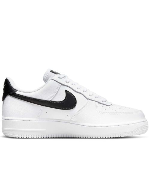 NIKE(ナイキ)の「ナイキ エア フォース 1 '07 ウィメンズシューズ / Nike Air Force 1 '07 Women's Shoes DD8959-103 White(スニーカー・レディース・ホワイト系その他3・22/22.5/23/23.5/24/24.5/25/25.5/26/26.5/27/27.5/28/28.5/29)」の6枚目の写真