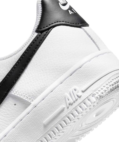 NIKE(ナイキ)の「ナイキ エア フォース 1 '07 ウィメンズシューズ / Nike Air Force 1 '07 Women's Shoes DD8959-103 White(スニーカー・レディース・ホワイト系その他3・22/22.5/23/23.5/24/24.5/25/25.5/26/26.5/27/27.5/28/28.5/29)」の11枚目の写真