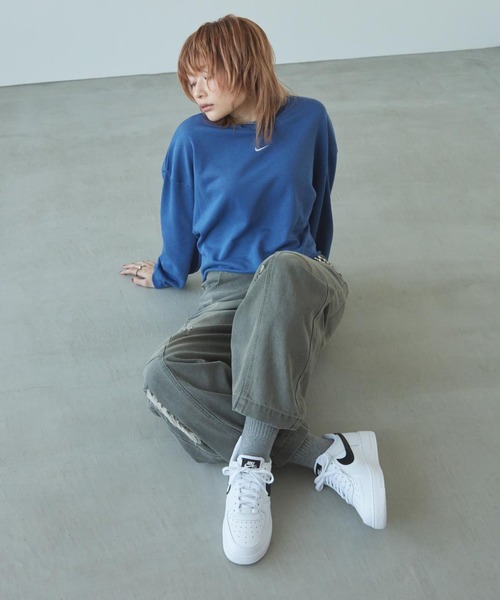 NIKE(ナイキ)の「ナイキ エア フォース 1 '07 ウィメンズシューズ / Nike Air Force 1 '07 Women's Shoes DD8959-103 White(スニーカー・レディース・ホワイト系その他3・22/22.5/23/23.5/24/24.5/25/25.5/26/26.5/27/27.5/28/28.5/29)」の3枚目の写真