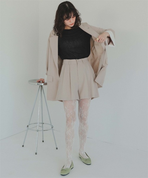titivate(ティティベイト)の「ツータックショートパンツ(その他パンツ・レディース・ブラック/ライトカーキ/ライトベージュ・L/M/S)」の15枚目の写真